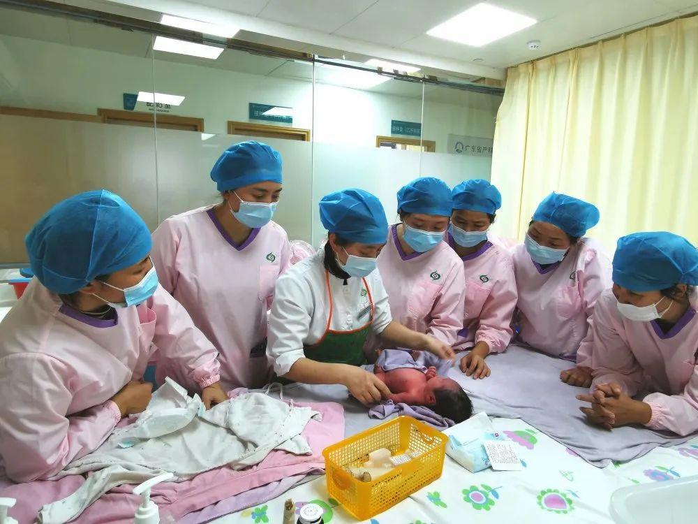 铁门关市妇婴监护型护送